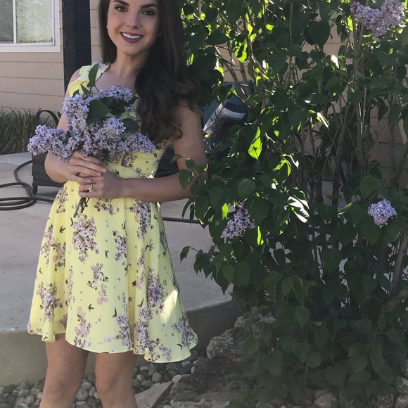 Yellow Lilac Sundress - Picture 7 of 8